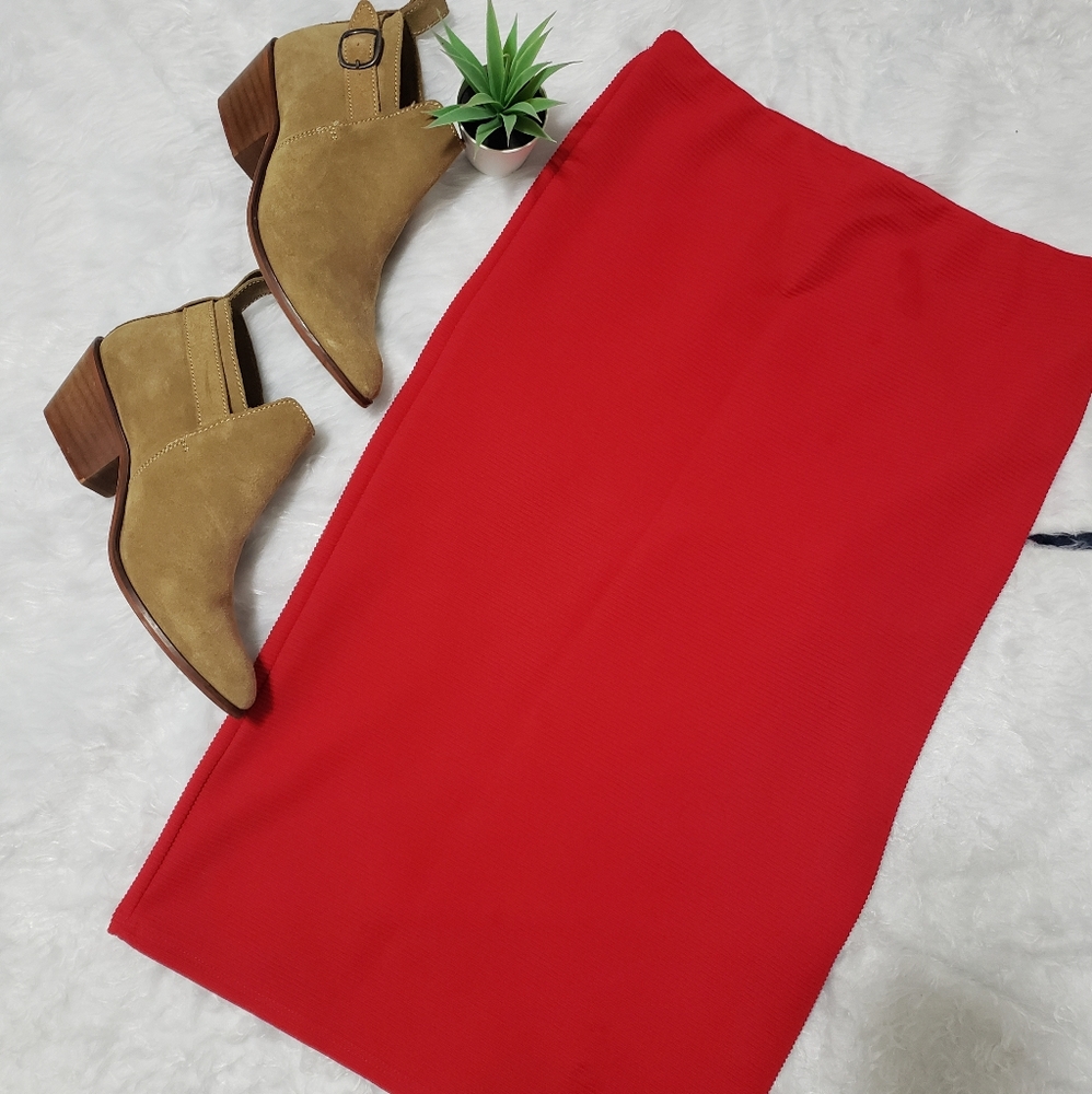 🌷 3/$20 Red PENCIL Skirt